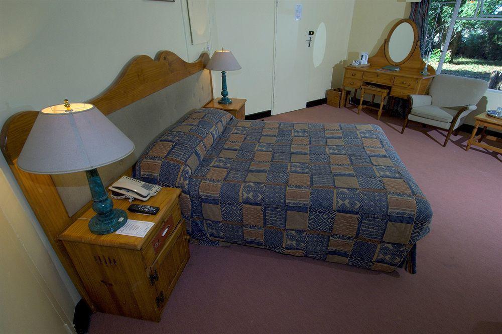 Great Zimbabwe Hotel Masvingo ภายนอก รูปภาพ